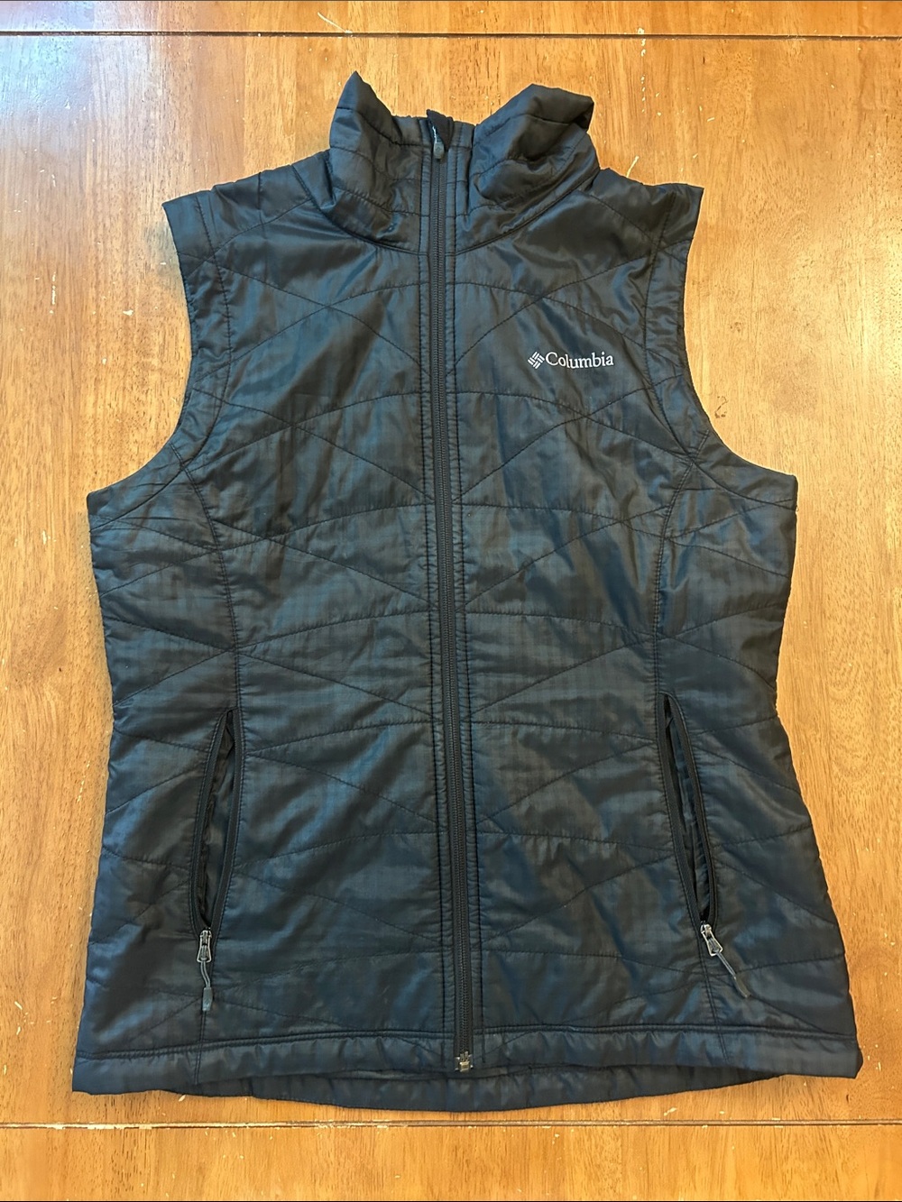 Columbia Women’s Black Quilted Outdoor Vest size M